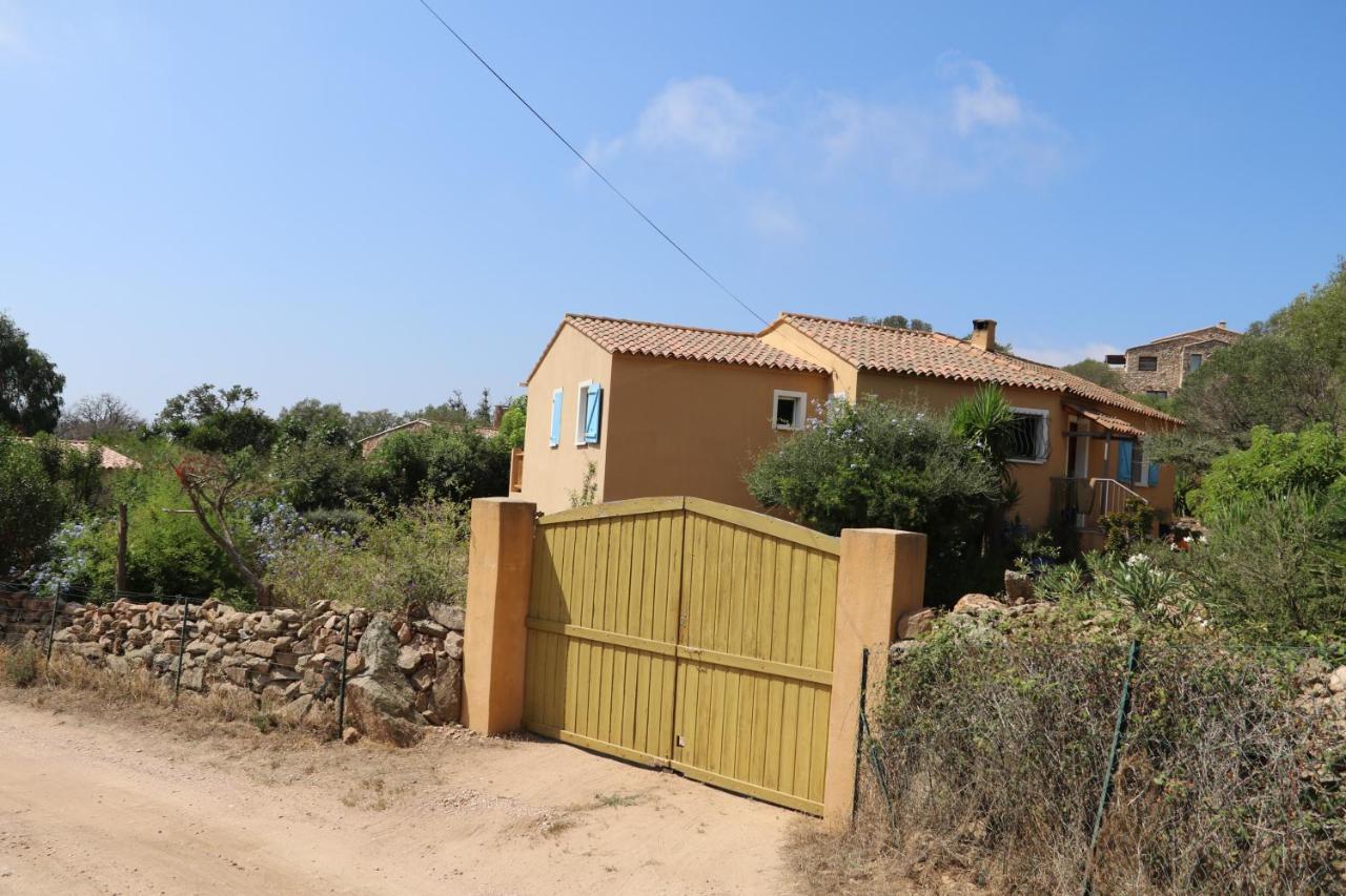 VILLA LARGIA porto vecchio - A 5 MIN DES PLAGES DE PALOMBAGGIA - CALME- CLIMATISATION Porto-Vecchio (Corsica) Exterior foto