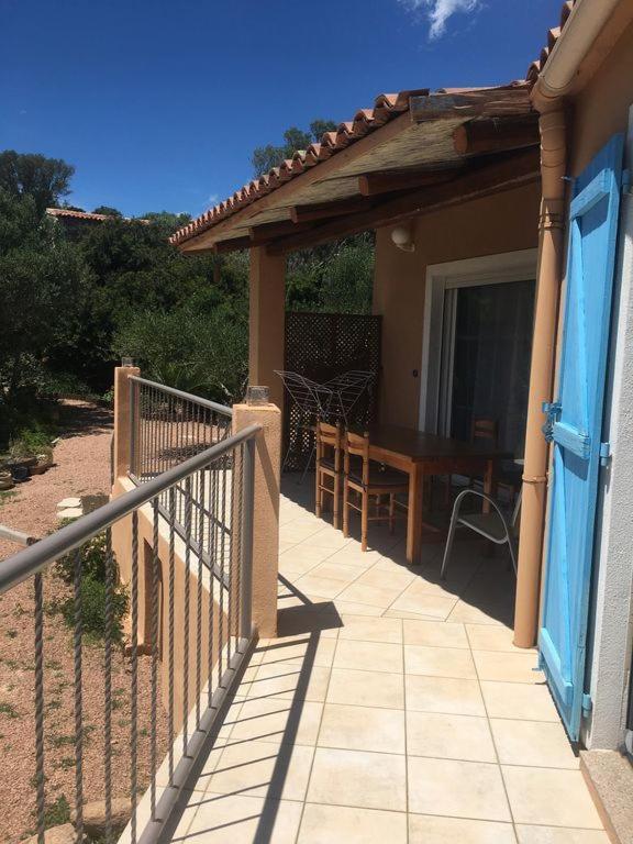 VILLA LARGIA porto vecchio - A 5 MIN DES PLAGES DE PALOMBAGGIA - CALME- CLIMATISATION Porto-Vecchio (Corsica) Exterior foto